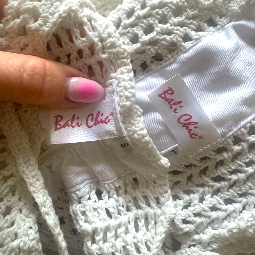 Beach Chic white crochet bikini set - Picture 9 of 12